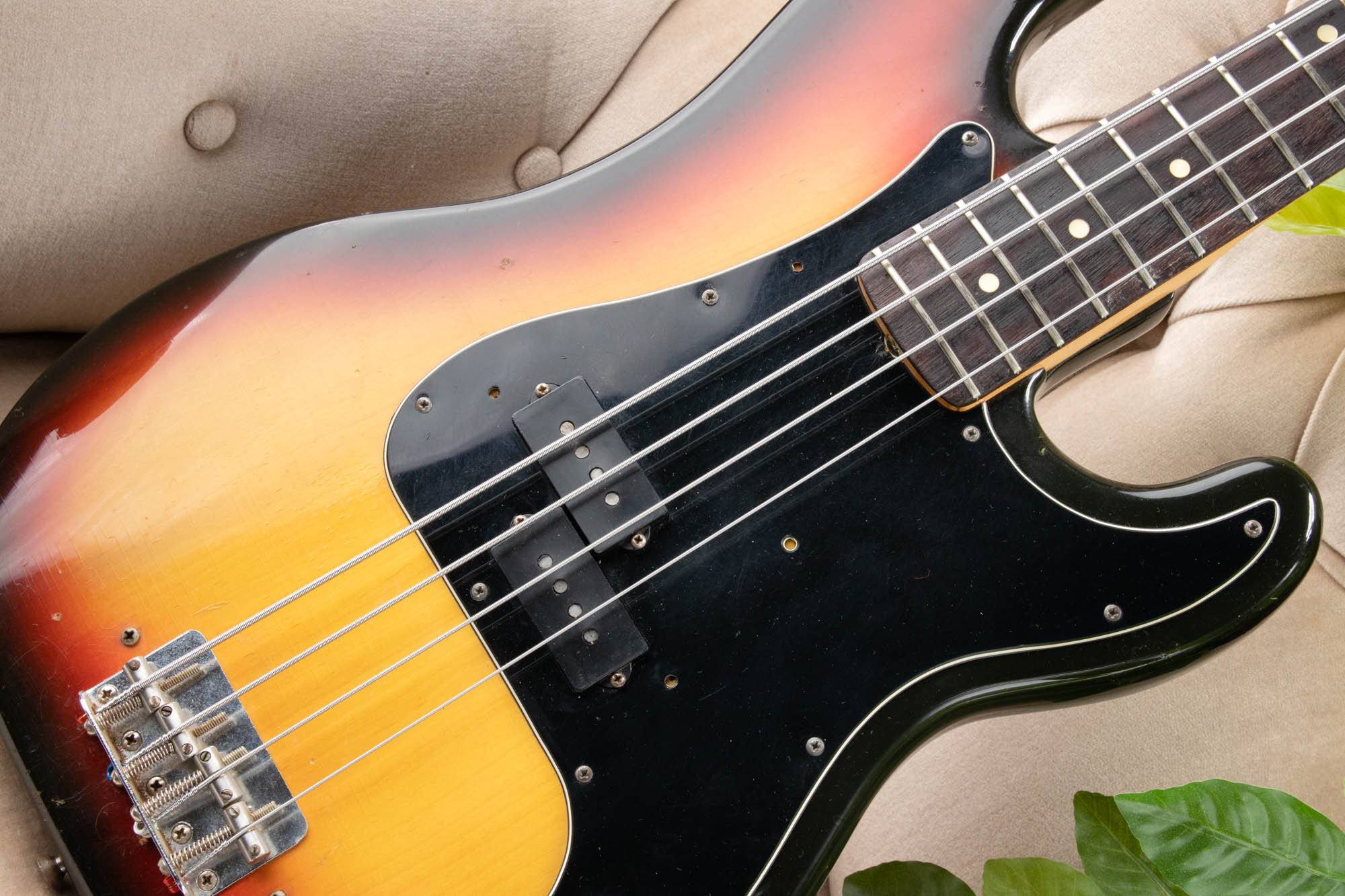 1970's Fender vintage bass case フェンダー Fender Classic Series Wood Case, Precision Bass/Jazz Bass, Black